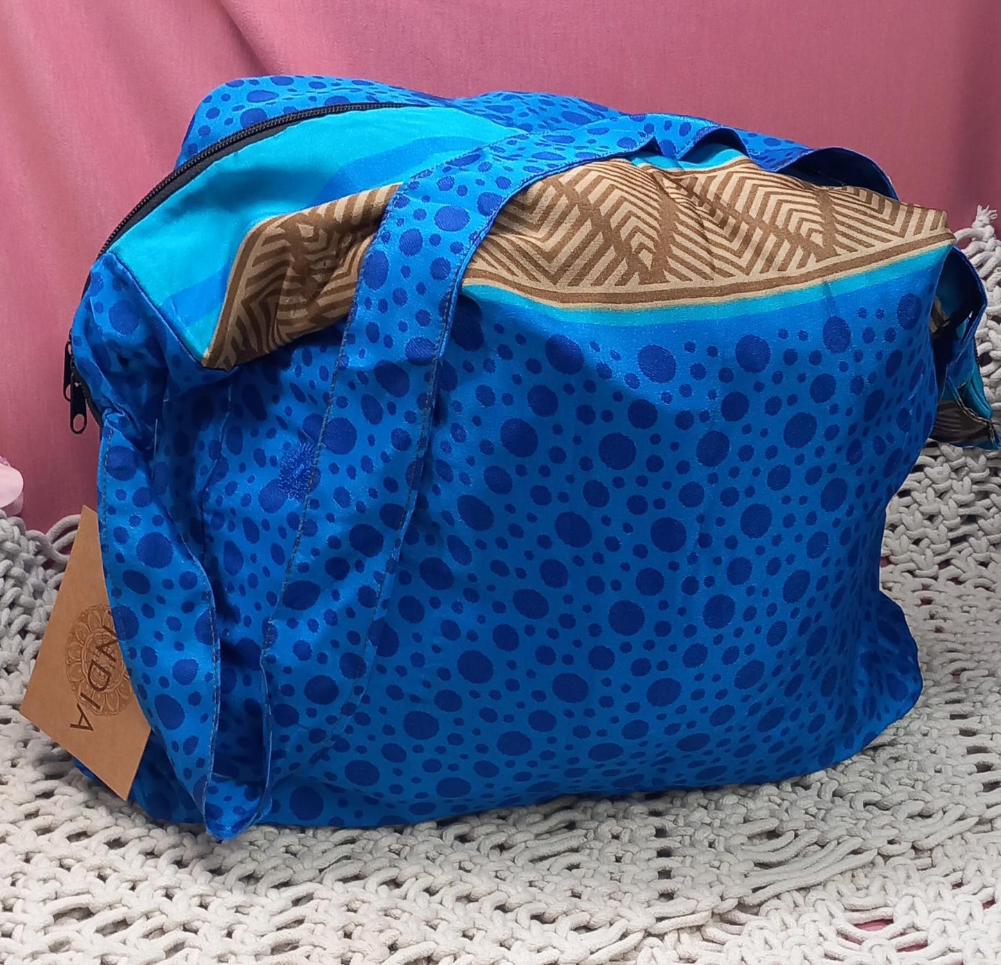 Bolso india 100%artesanía India...Con cremallera.Envío gratis sin pedido mínimo. Modelo Asante.