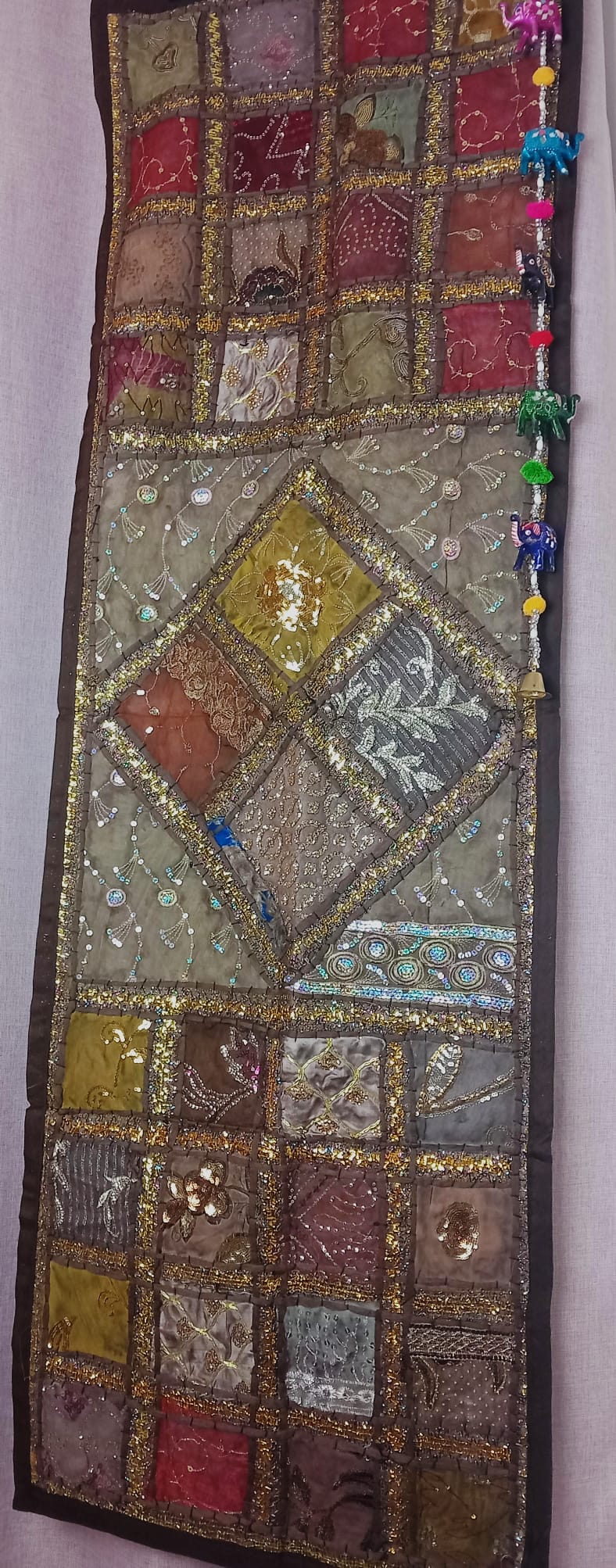 Textil Tapiz y Camino bordado patchwork elefante 90x60 cm,ENVÍO GRATIS SIN PEDIDO MÍNIMO