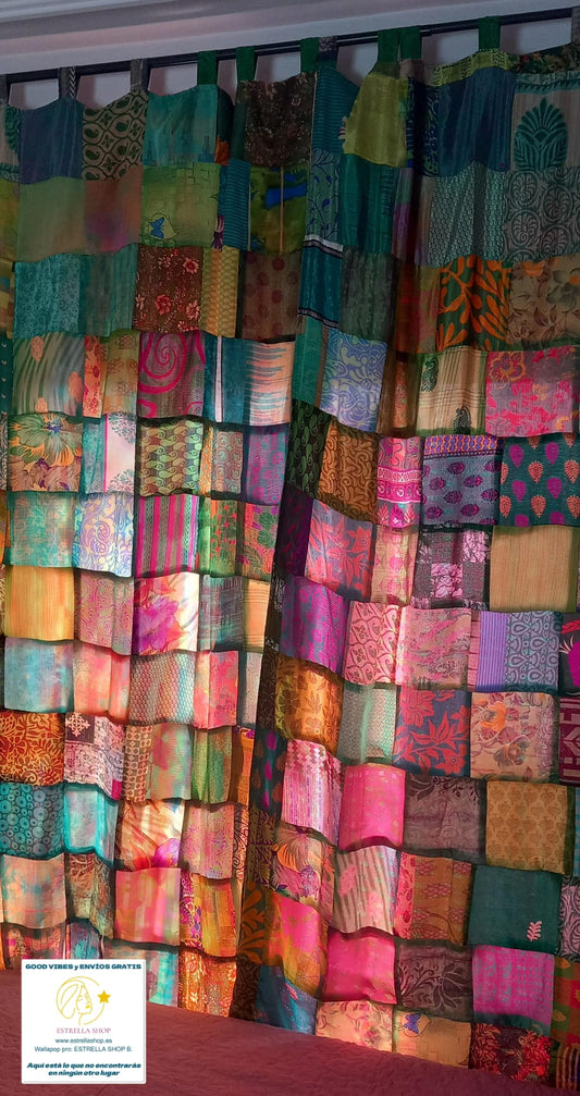 SET DE 2 CORTINAS PATCHWORK CONFECCIONADAS EN TELAS SEDOSAS MÁGICAS PORQUE SON REVERSIBLES CON SUS TRABILLAS.ENVIÓ GRATIS.