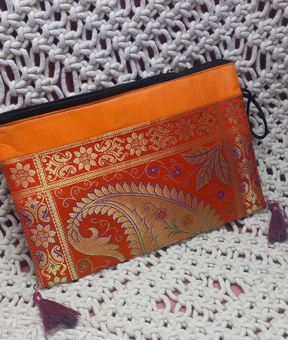 NECESER EN SEDA ELEGANTE IRREPETIBLE Y ESPECIAL. MÁS COLORES EN WEB.ENVÍO GRATIS SIN PEDIDO MÍNIMO.