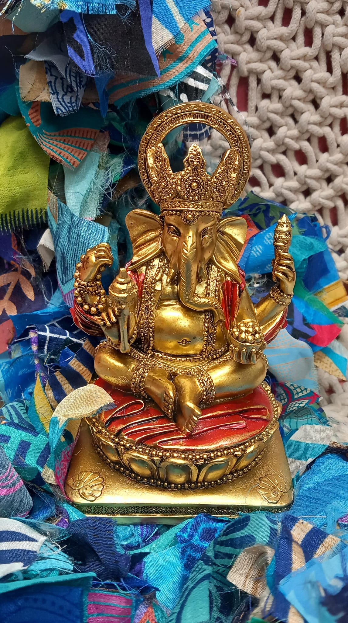 Pieza de Ganesha con alma ideal para espacios de calma,meditación o interiorismo con alma.Envío Gratis sin pedido mínimo.