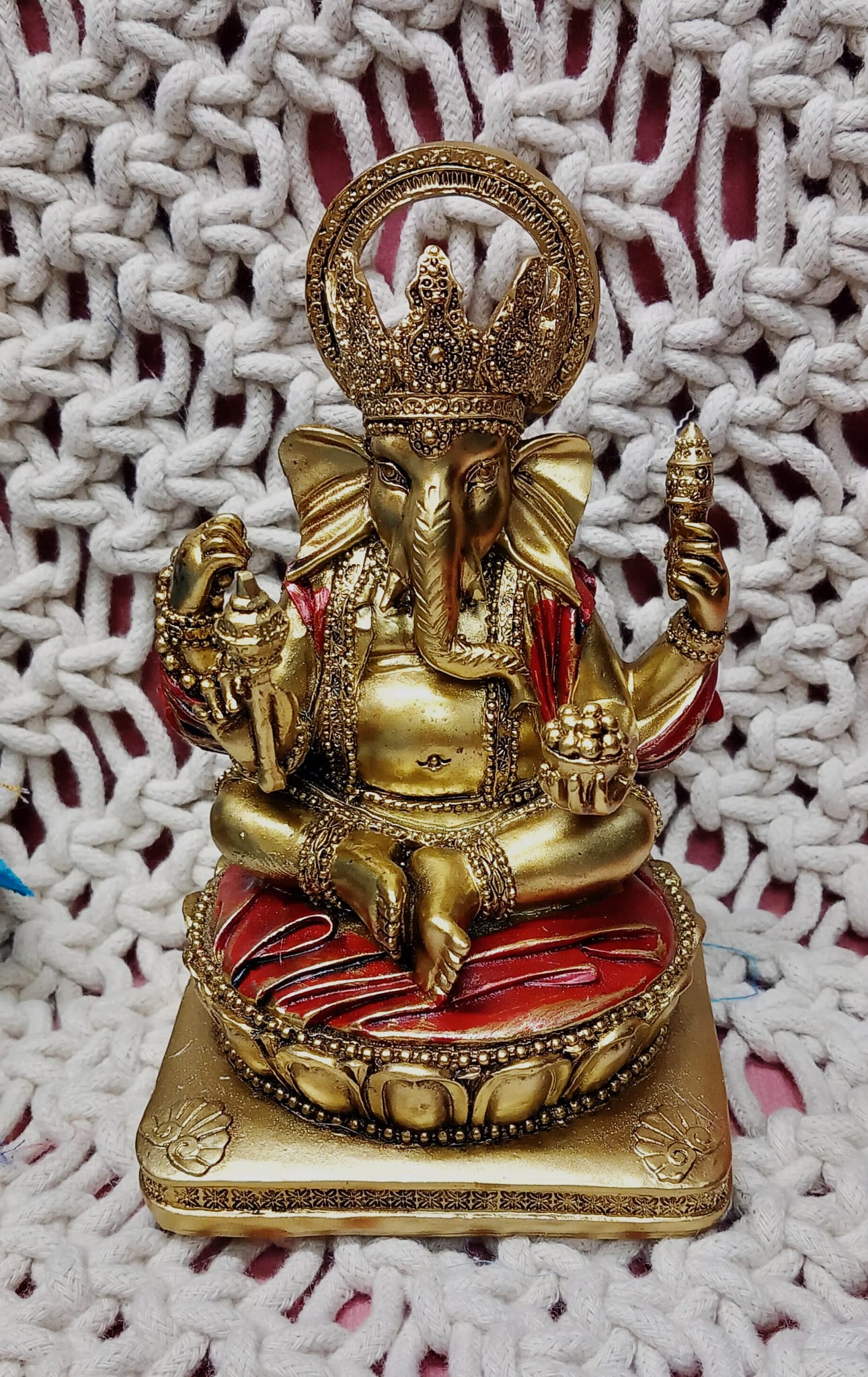 Pieza de Ganesha con alma ideal para espacios de calma,meditación o interiorismo con alma.Envío Gratis sin pedido mínimo.