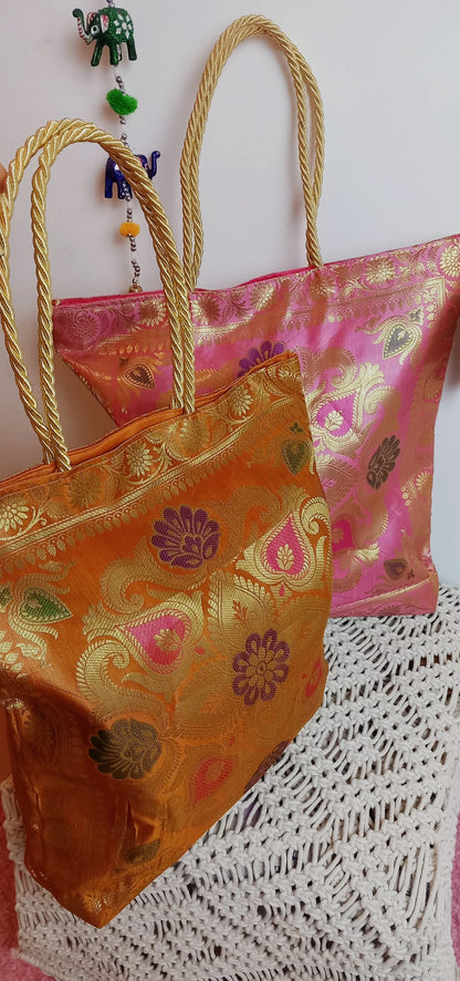 Bolsos Tote seda,artesanía India,envío gratis y precio sin competencia.Piezas exclusivas con boho vibes.