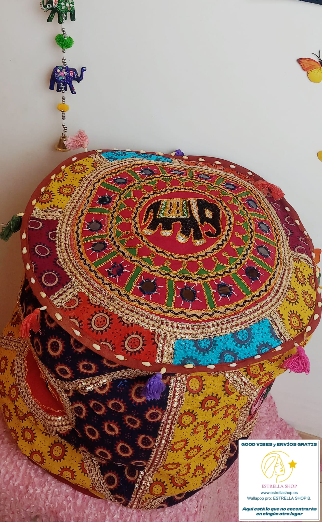 Puff con alma y mucho color en Patchwork Iro redondo 40cm aproximadamente.Envío Gratis sin pedido mínimo.