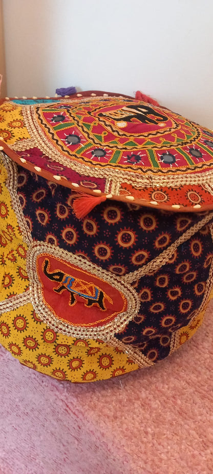 Puff con alma y mucho color en Patchwork Iro redondo 40cm aproximadamente.Envío Gratis sin pedido mínimo.