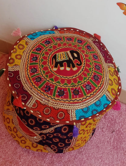 Puff con alma y mucho color en Patchwork Iro redondo 40cm aproximadamente.Envío Gratis sin pedido mínimo.