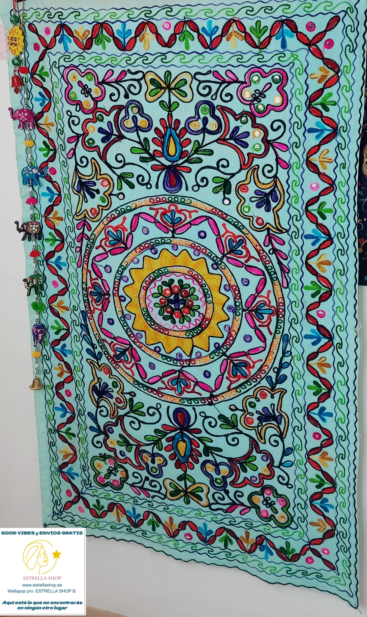 Tapiz Gora Mandala 75x120 bordado,una joya textil con alma bohemía hecha en India.Envío gratis sin pedido sin pedido mínimo.