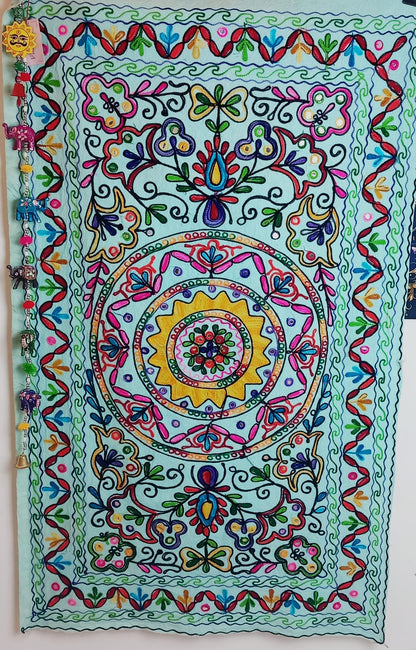 Tapiz Gora Mandala 75x120 bordado,una joya textil con alma bohemía hecha en India.Envío gratis sin pedido sin pedido mínimo.