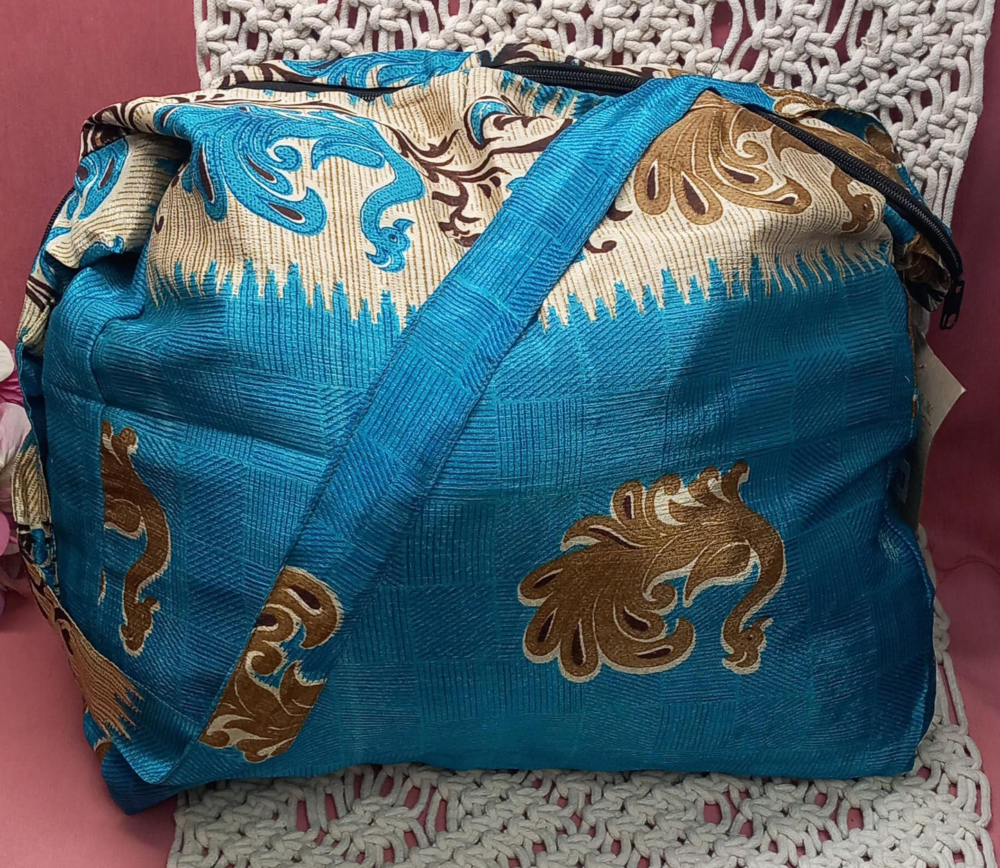 BOLSO ARTESANAL CON CREMALLERA INDIA AUTÉNTICO CON MÁGICOS COLORES.ENVÍO GRATIS SIN PEDIDO MÍNIMO.