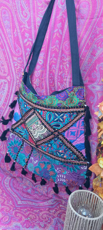 UN BOLSO CON ALMA,SIGNIFICADO Y ESTILO ÚNICO.BOLSO AGRA NAYA.ENVÍO GRATIS SIN PEDIDO MÍNIMO.