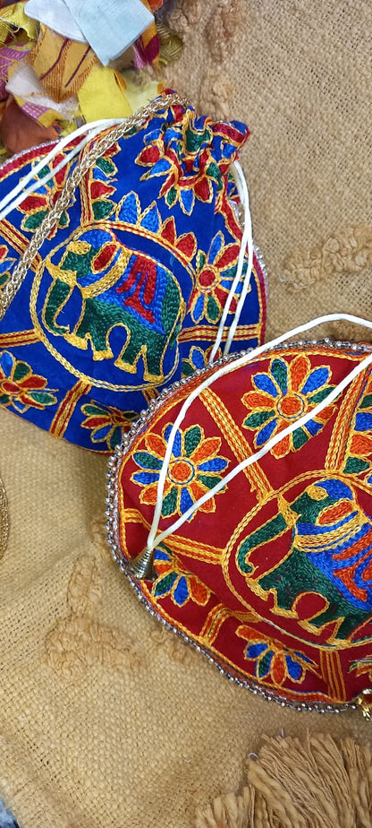 BOLSO BOMBONERA ART ELEFANTE BOLSO DE MANO BORDADO CON CIERRE DE CORDÓN.ENVÍO GRATIS SIN PEDIDO MÍNIMO.