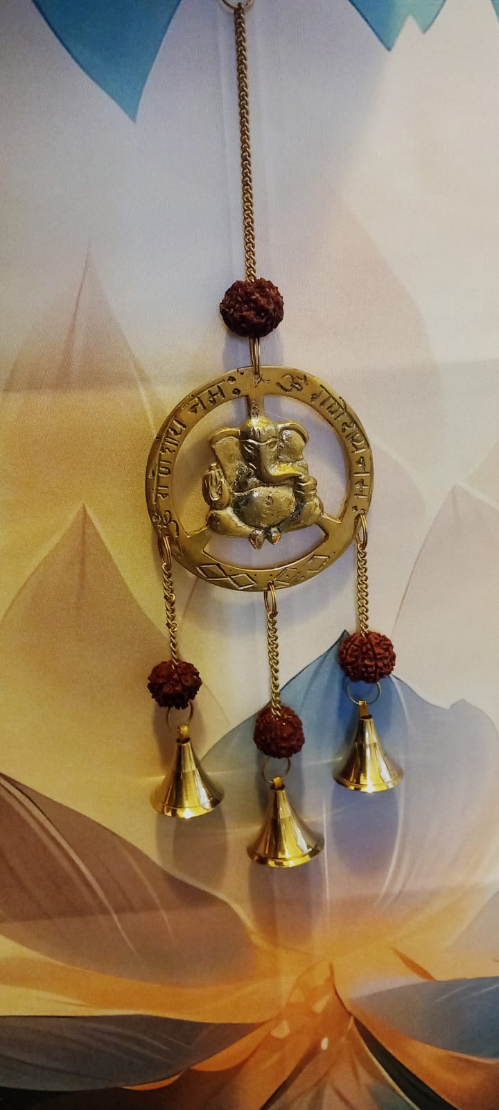 COLGADOR RUDRASKHAS Y ESPIRITUALIDAD CON CAMPANITAS PIEZA VIBRANTE IMPRESNCINDIBLE EN TUS AMBIENTES CON ALMA Y DISTINCIÓN.ENVÍO GRATIS SIN PEDIDO MÍNIMO.