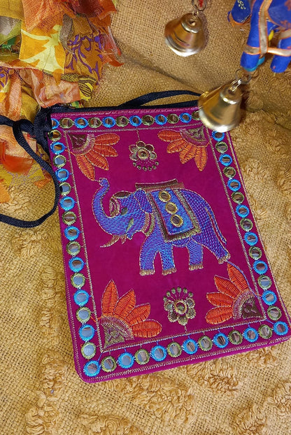 BOLSOS CLUTCH VELVET ACCESORIO ÚNICO Y ARTESANAL,UNA JOYA TEXTIL CON ENVÍO GRATIS SIN PEDIDO MÍNIMO.