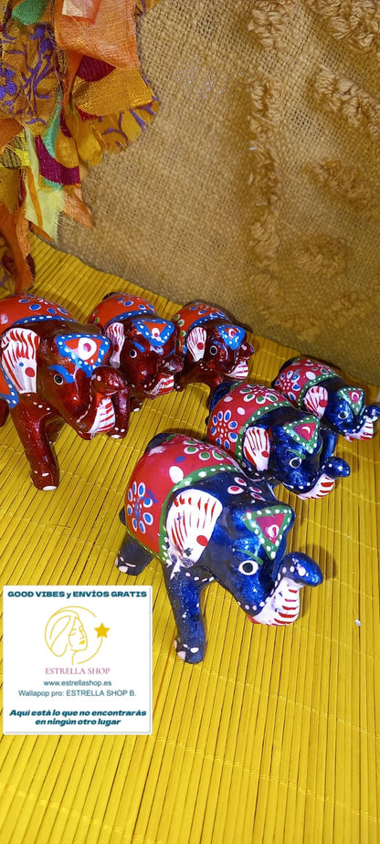 SET 3 ELEFANTES PINTADOS A MANO EN BURDEOS O AZUL.-Un conjunto decorativo que irradia elegancia y simbolismo.ENVÍO GRATIS SIN PEDIDO MÍNIMO.