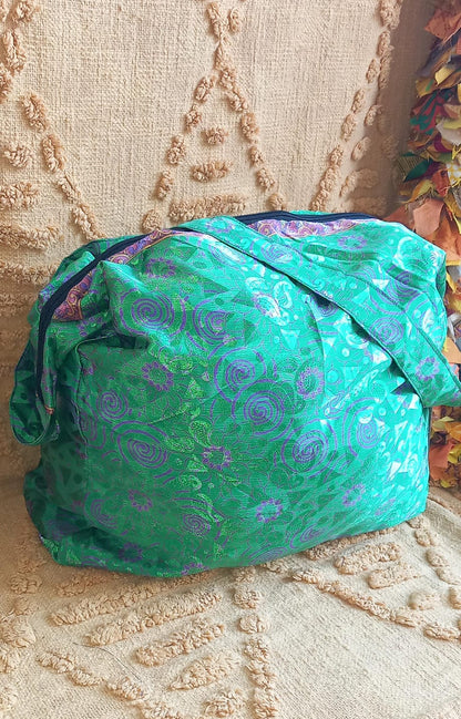 BOLSO ARTESANAL CON CREMALLERA,AUTÉNTICA ARTESANÍA INDIA CON MÁGICOS COLORES.ENVÍO GRATIS SIN PEDIDO MÍNIMO.