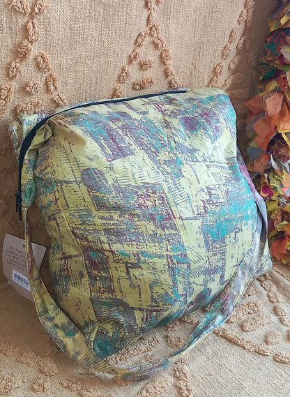 BOLSO SEDA CON CREMALLERA,AUTÉNTICA ARTESANÍA INDIA CON MÁGICOS COLORES.ENVÍO GRATIS SIN PEDIDO MÍNIMO.