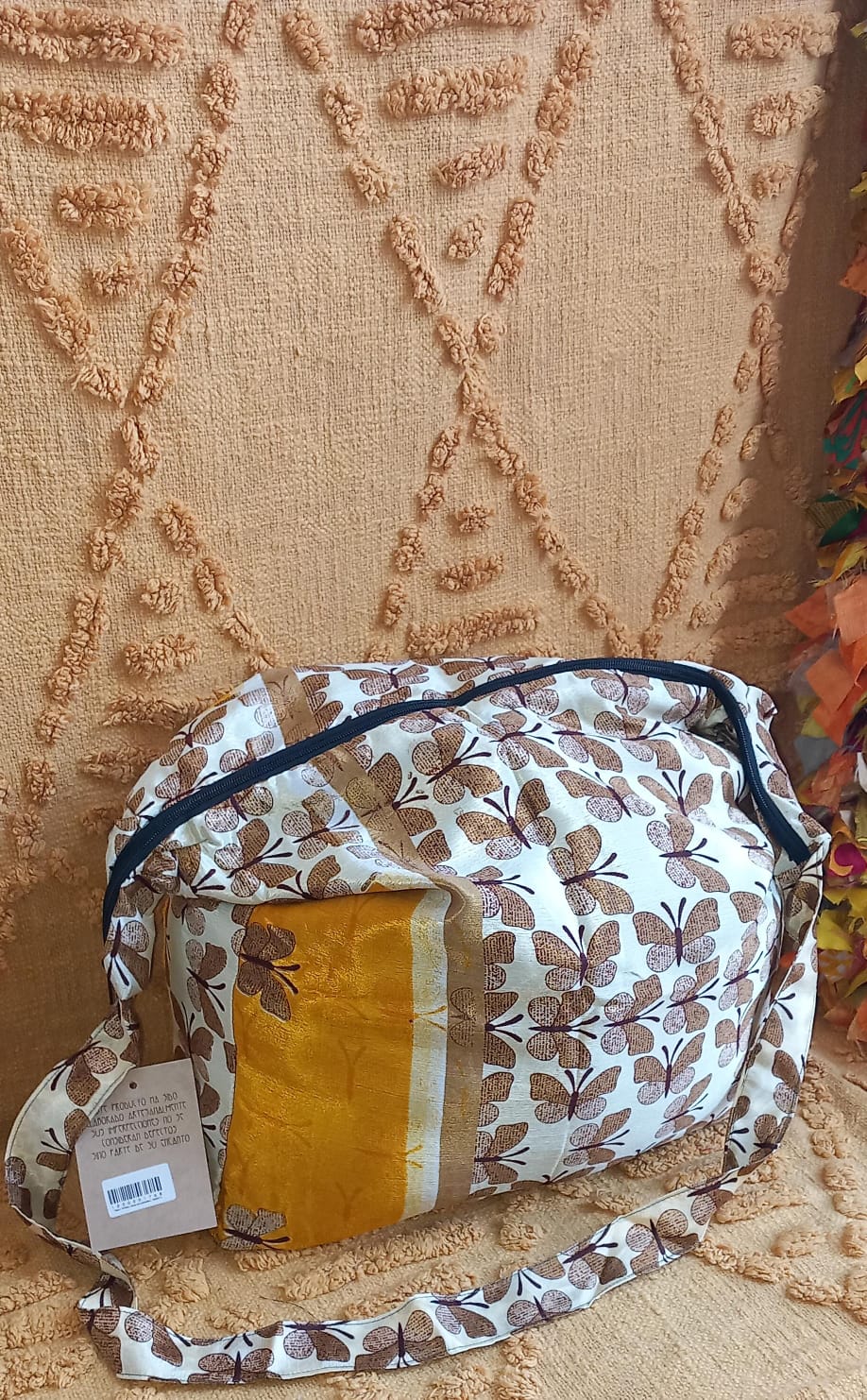 BOLSO SEDA CON CREMALLERA,AUTÉNTICA ARTESANÍA INDIA CON MÁGICOS COLORES.ENVÍO GRATIS SIN PEDIDO MÍNIMO.