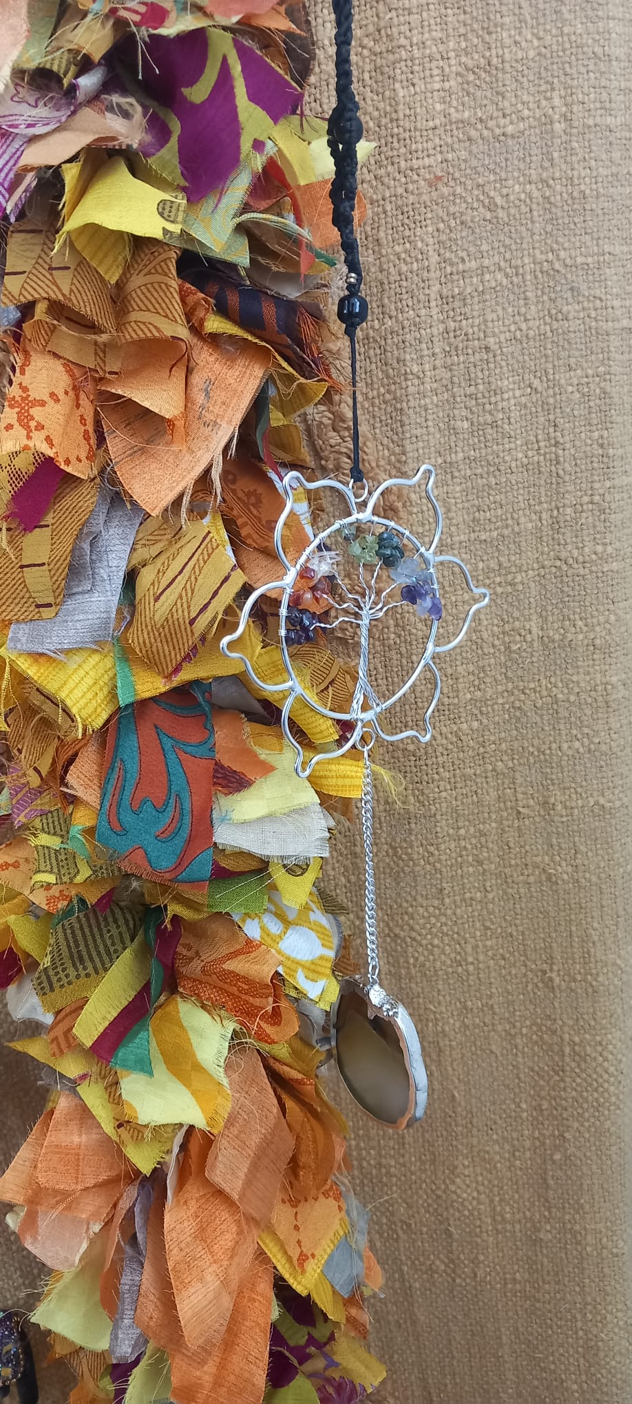 COLGADOR DECORACIÓN ÁGATA Y MINERALES CON FLOR DE LOTO MÁGICA.ENVÍO GRATIS SIN PEDIDO MÍNMO.