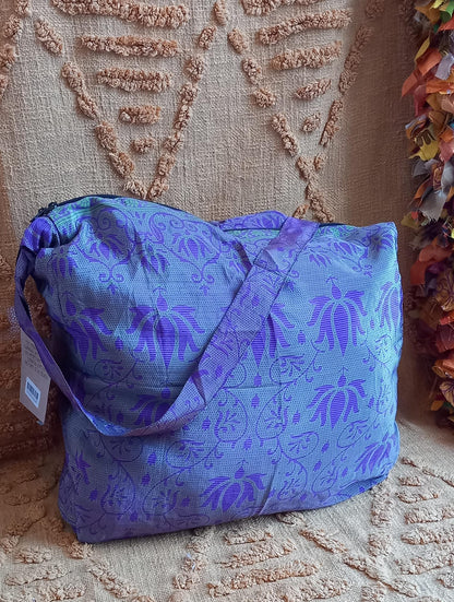 BOLSO SEDA CON CREMALLERA,AUTÉNTICA ARTESANÍA INDIA CON MÁGICOS COLORES.ENVÍO GRATIS SIN PEDIDO MÍNIMO.