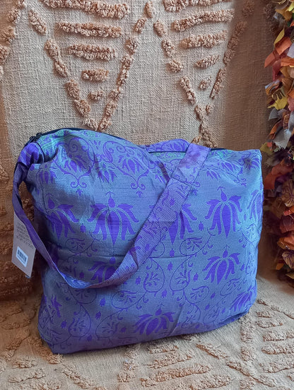 BOLSO SEDA CON CREMALLERA,AUTÉNTICA ARTESANÍA INDIA CON MÁGICOS COLORES.ENVÍO GRATIS SIN PEDIDO MÍNIMO.