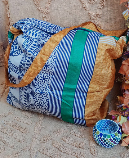 BOLSO SEDA CON CREMALLERA,AUTÉNTICA ARTESANÍA INDIA CON MÁGICOS COLORES.ENVÍO GRATIS SIN PEDIDO MÍNIMO.