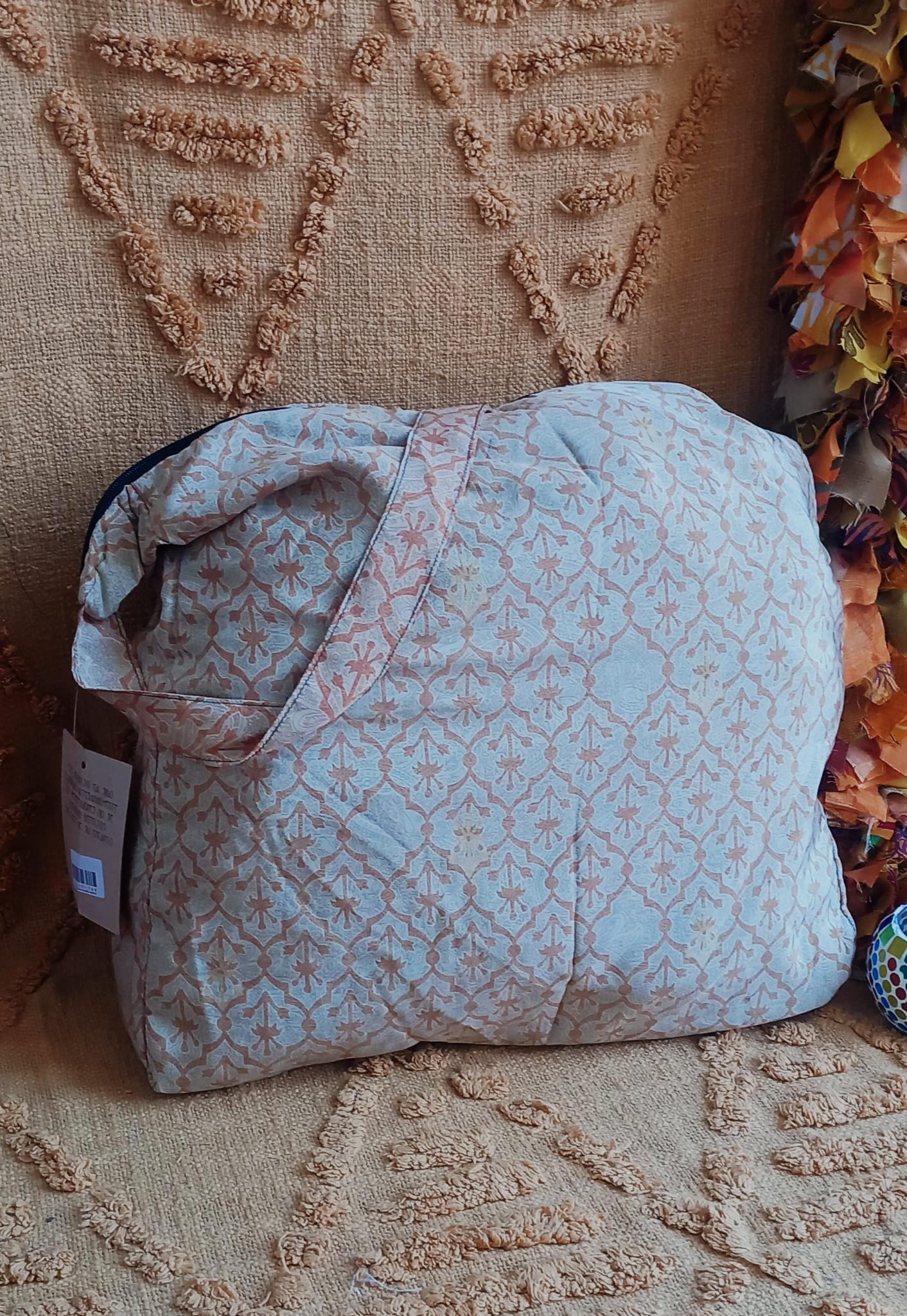 BOLSO SEDA CON CREMALLERA,AUTÉNTICA ARTESANÍA INDIA CON MÁGICOS COLORES.ENVÍO GRATIS SIN PEDIDO MÍNIMO.