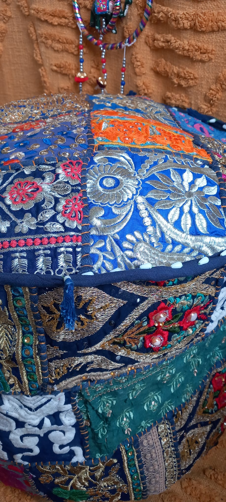 PUFF DECORATIVO PATCHWORK PARA TRANSFORMAR VIBRANTE CUALQUIER AMBIENTE.ENVÍO GRATIS SIN PEDIDO MÍNIMO.