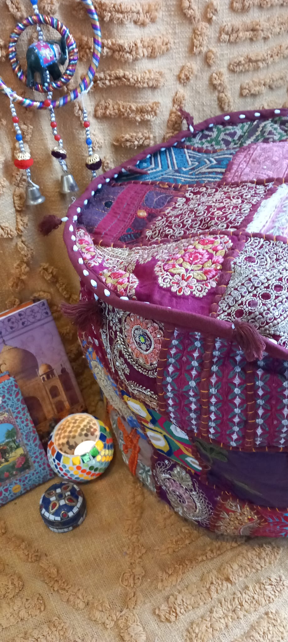 PUFF PATCHWORK REDONDO 45CM, CON ALMA Y CON ENVÍO GRATIS SIN PEDIDO MÍNIMO.