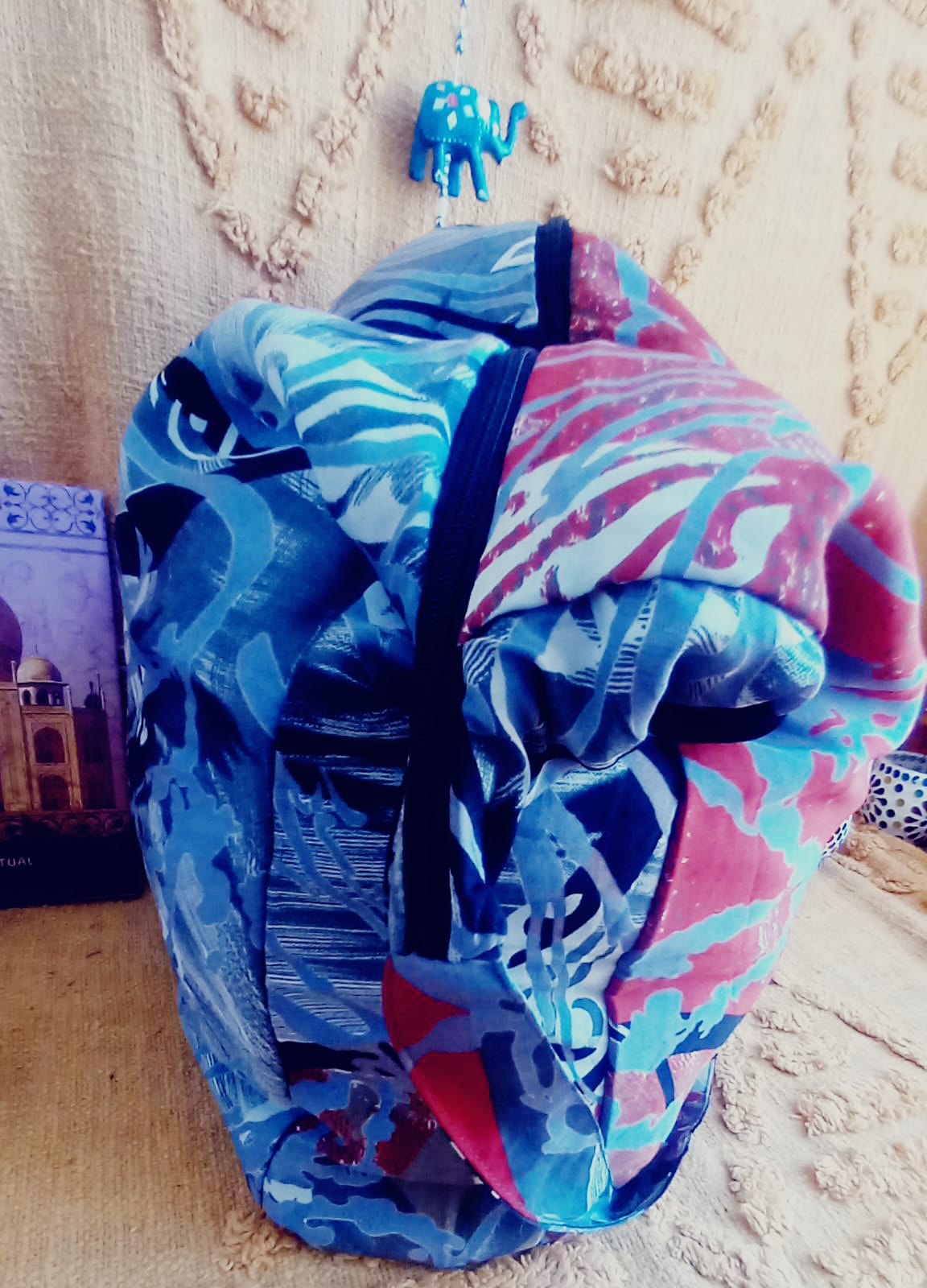 BOLSO SEDA DOBLE CARA CON CREMALLERA,AUTÉNTICA ARTESANÍA INDIA CON MÁGICOS COLORES.ENVÍO GRATIS SIN PEDIDO MÍNIMO.