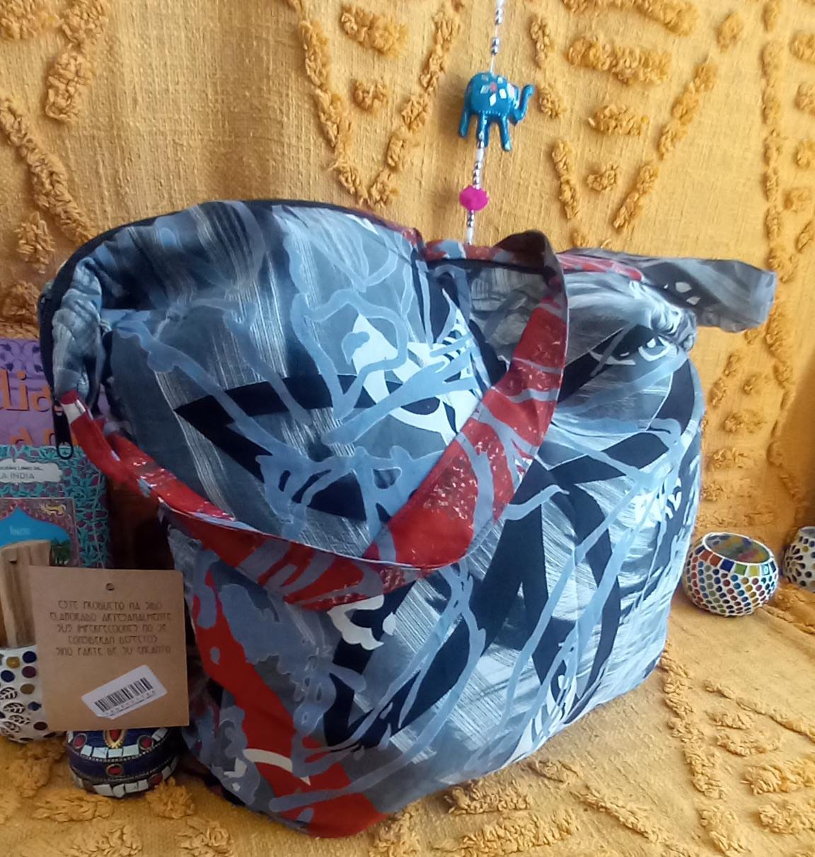 BOLSO SEDA DOBLE CARA CON CREMALLERA,AUTÉNTICA ARTESANÍA INDIA CON MÁGICOS COLORES.ENVÍO GRATIS SIN PEDIDO MÍNIMO.
