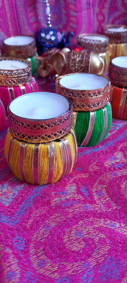 JUEGO DE 2 PORTAVELAS ORIGINALES Y ARTESANALMENTE HECHO A MANO EN INDIA INSPIRADO EN LA ALEGRÍA Y LA BUENA ENERGÍA DE LAS CELEBRACIONES VIBRANTES Y ESPECIALES.ENVÍO GRATIS.
