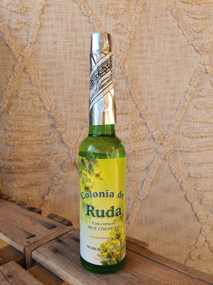 COLONIA DE RUDA 221 ML PARA PROTEGERSE.ENVÍO GRATIS SIN PEDIDO MÍNIMO.