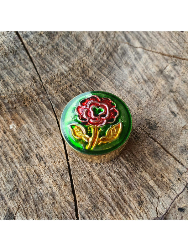 ESENCIAS DE BÁLSAMO.

Las esencias de bálsamo artesanales te hacen disfrutar de un olor que te hace sentir especial. Pequeñas esencias con diferentes olores para llevar siempre contigo elaboradas con ingredientes naturales.

Hay esencia de MUSK, NAG CHAMPA O PATCHOULÍ.

Envío Gratis.

¡¡ÚLTIMAS UNIDADES EN STOCK!!