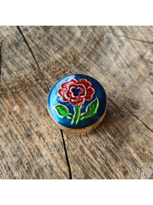 ESENCIAS DE BÁLSAMO.

Las esencias de bálsamo artesanales te hacen disfrutar de un olor que te hace sentir especial. Pequeñas esencias con diferentes olores para llevar siempre contigo elaboradas con ingredientes naturales.

Hay esencia de MUSK, NAG CHAMPA O PATCHOULÍ.

Envío Gratis.

¡¡ÚLTIMAS UNIDADES EN STOCK!!