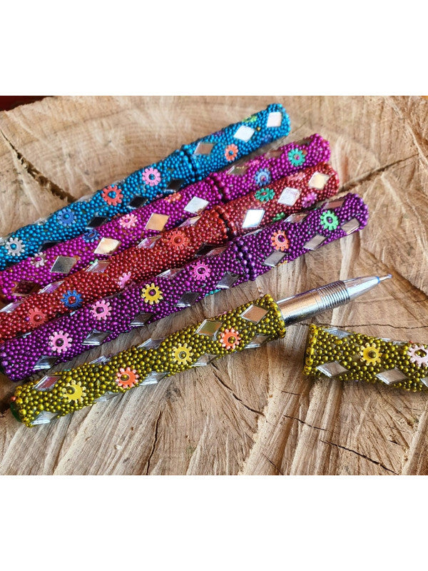 Pack de 10 bolígrafos con piezas hechas a mano,13.99€,envío gratis e inmediato.