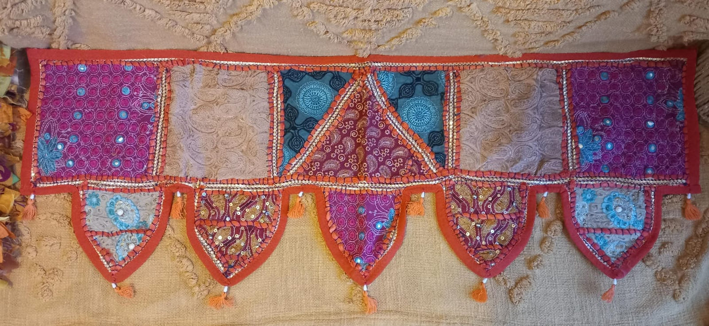 TORÁN BORDADO PATCHWORK PARA EMBELLECER Y ATRAER BUENAS ENERGÍAS,HECHO A MANO Y ES UNA PIEZA ARTESANAL ÚNICA.ENVÍO GRATIS SIN PEDIDO MÍNIMO.